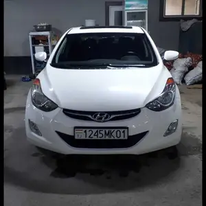 Hyundai Elantra, 2013