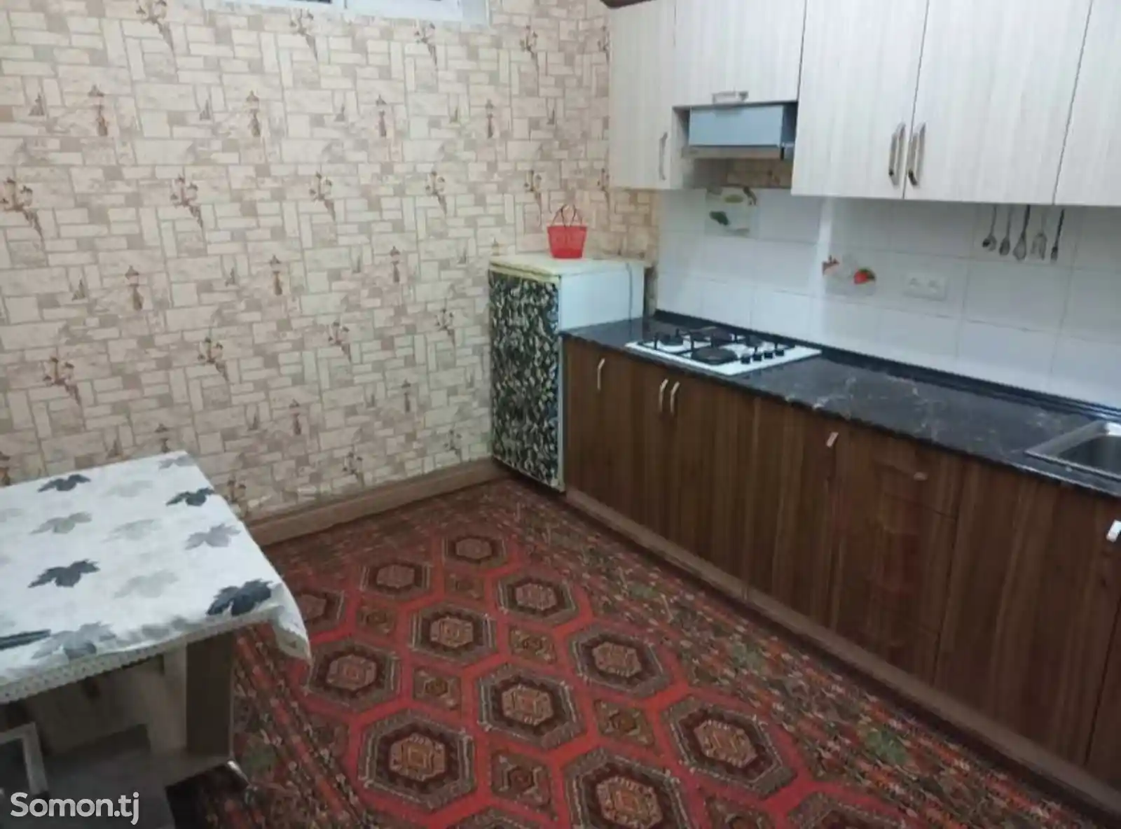 2-комн. квартира, Цокольный этаж, 60м², 13мкр-5