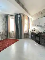 2-комн. квартира, 7 этаж, 80м², Центр, парк Независимости, Сафо-5