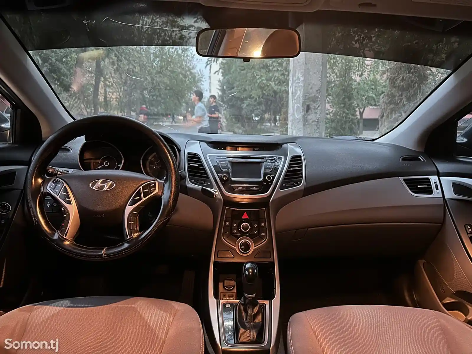 Hyundai Elantra, 2016-5