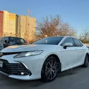 Toyota Camry, 2019