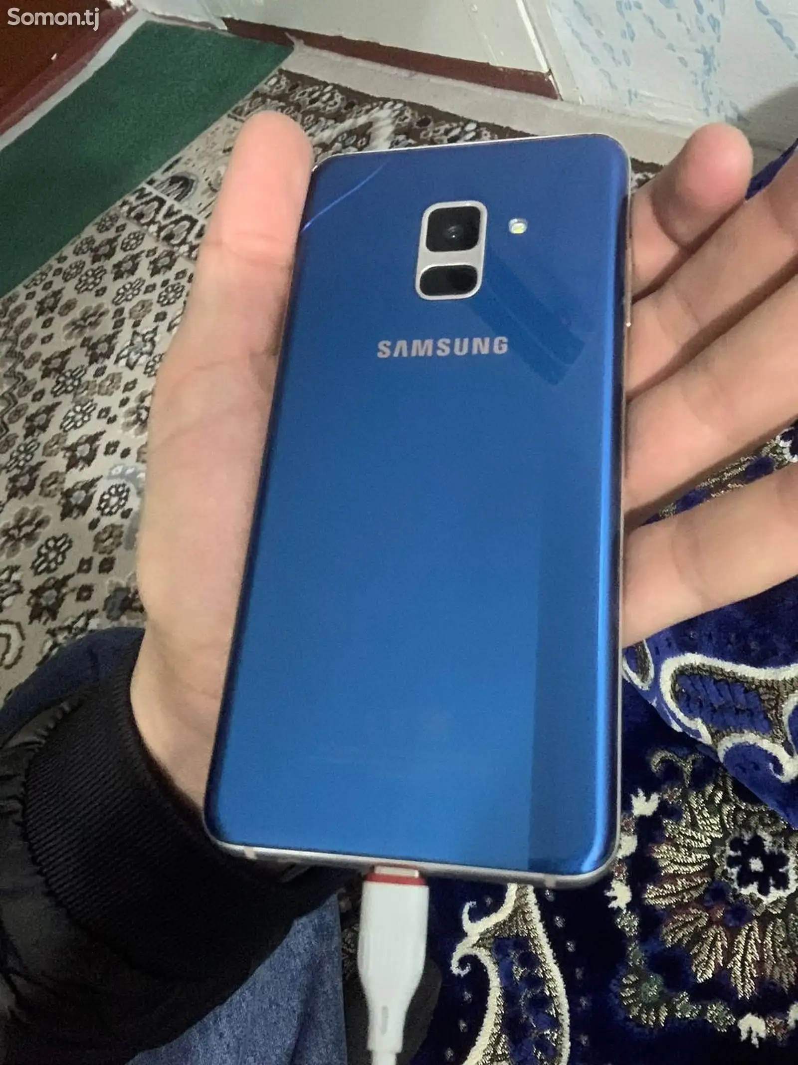 Samsung Galaxy A8-2