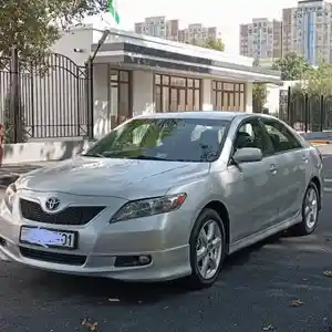 Toyota Camry, 2010