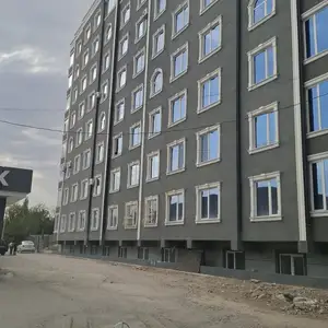 1-комн. квартира, Цокольный этаж, 40 м², 33 мкр