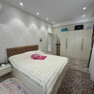 2-комн. квартира, 4 этаж, 75м², Стадион Спартак, Кукольный театр