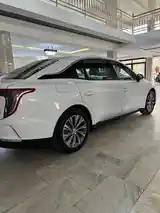 Hongqi E-QM5, 2024-3