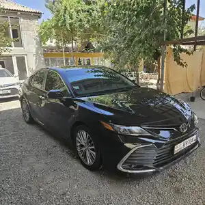 Toyota Camry, 2018