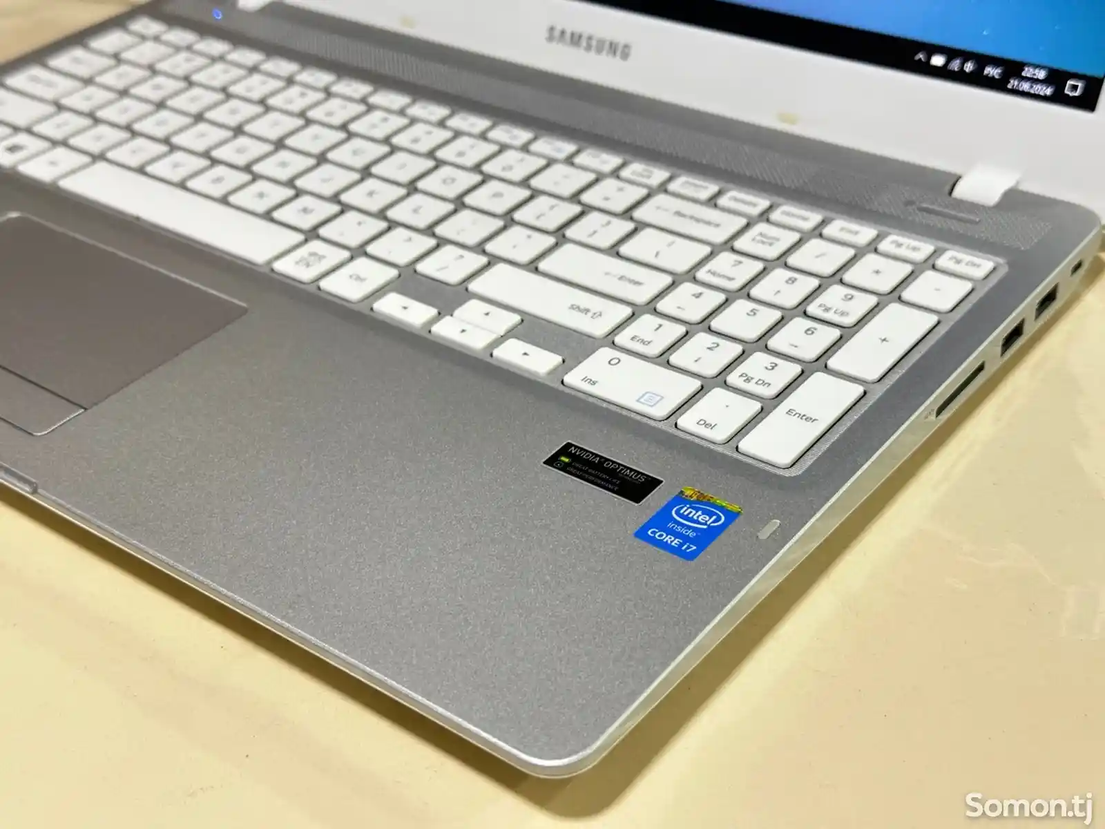 Ноутбук Samsung 500R5H i7-5gen-5