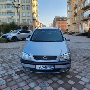 Opel Zafira, 2002