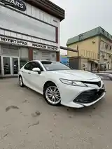 Toyota Camry, 2018-3