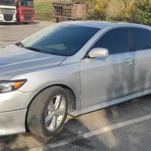 Toyota Camry, 2011