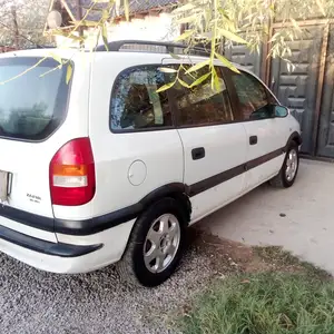 Opel Zafira, 2000