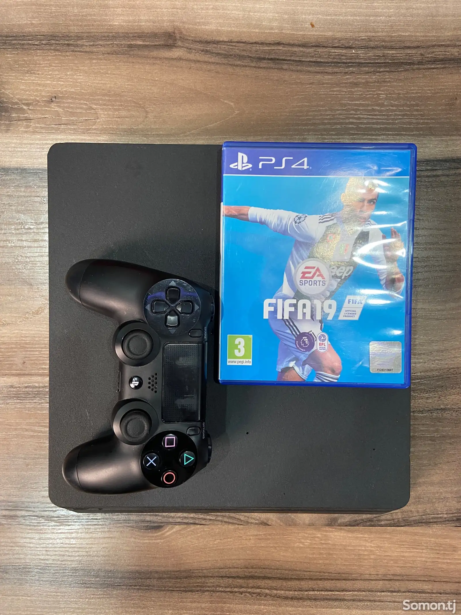 Игровая приставка Sony PlayStation 4