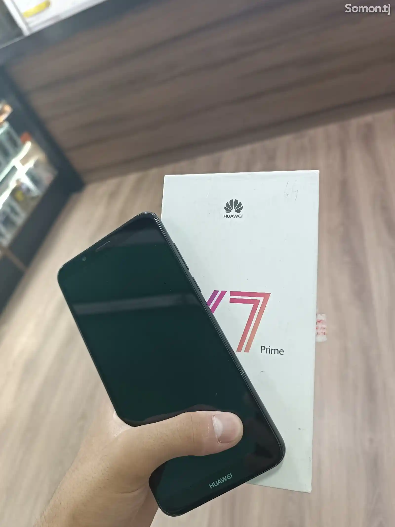 Huawei Y7