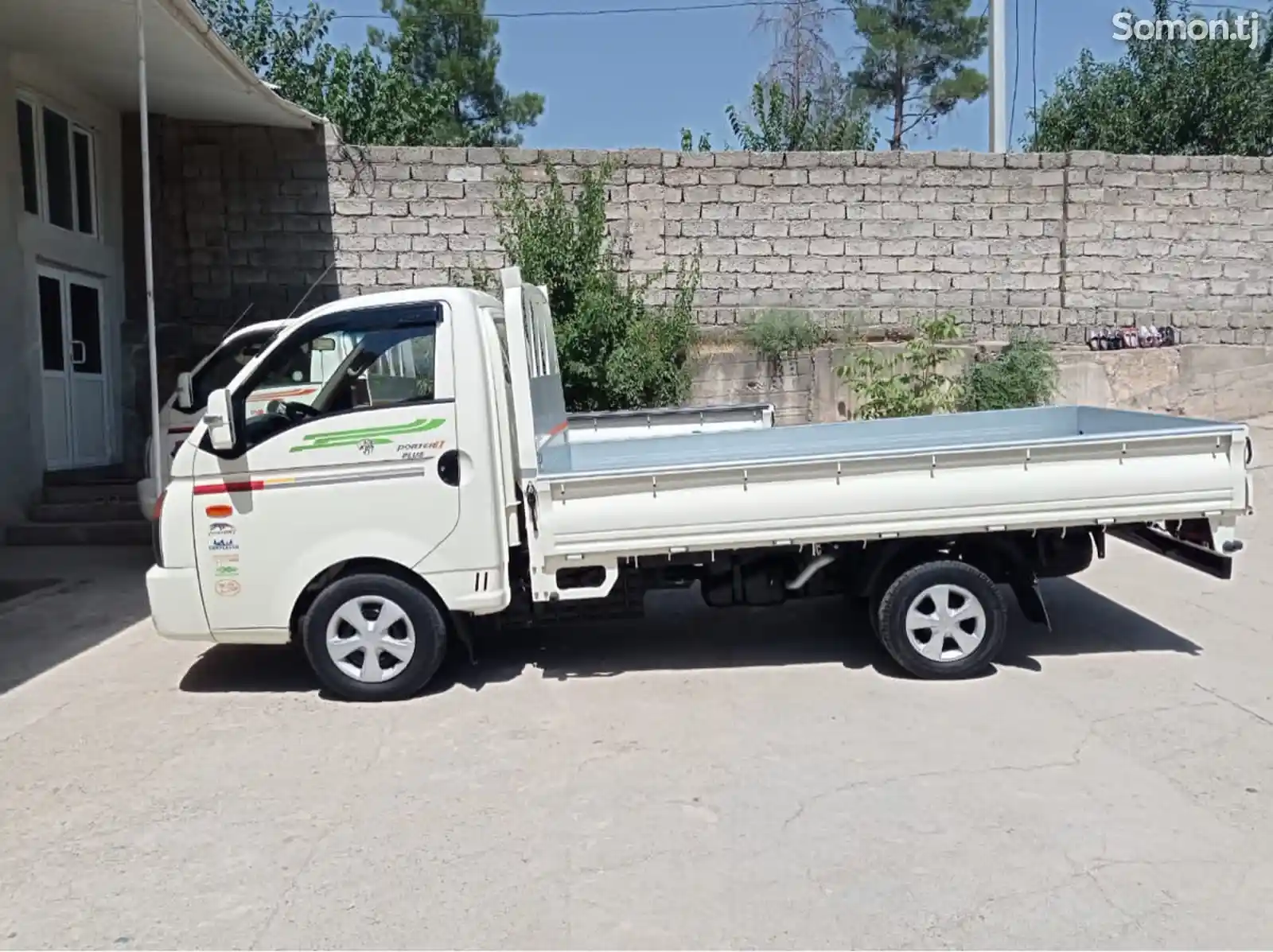 Бортовой автомобиль Hyundai Porter 2, 2016-4