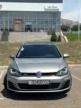 Volkswagen Golf, 2015-7