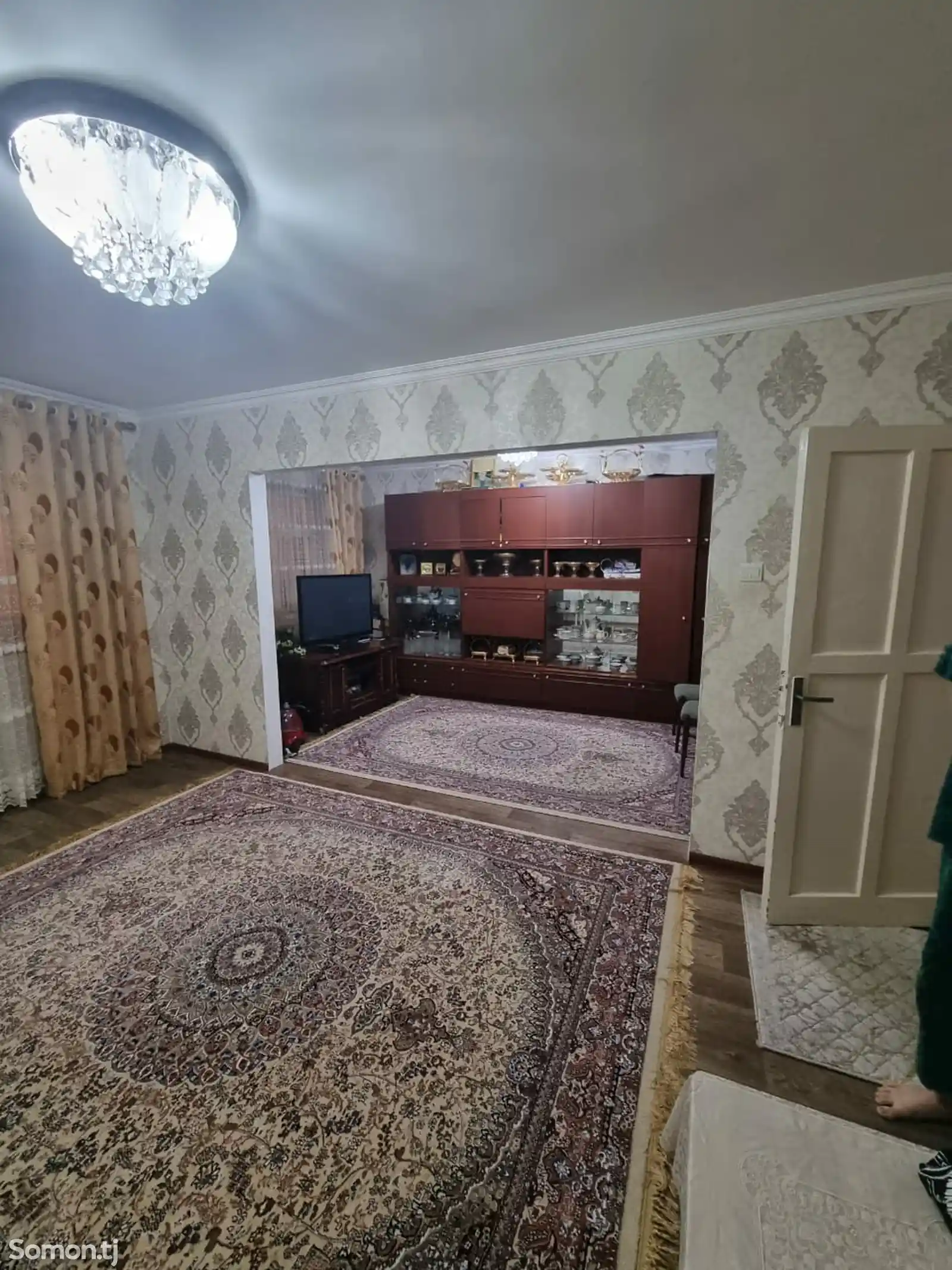 5-комн. квартира, 2 этаж, 90 м², Сино-1