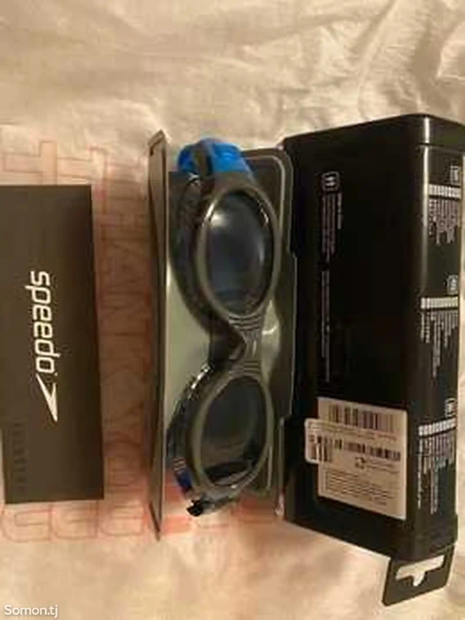 Плавательные очки фирмыSPEEDO-2