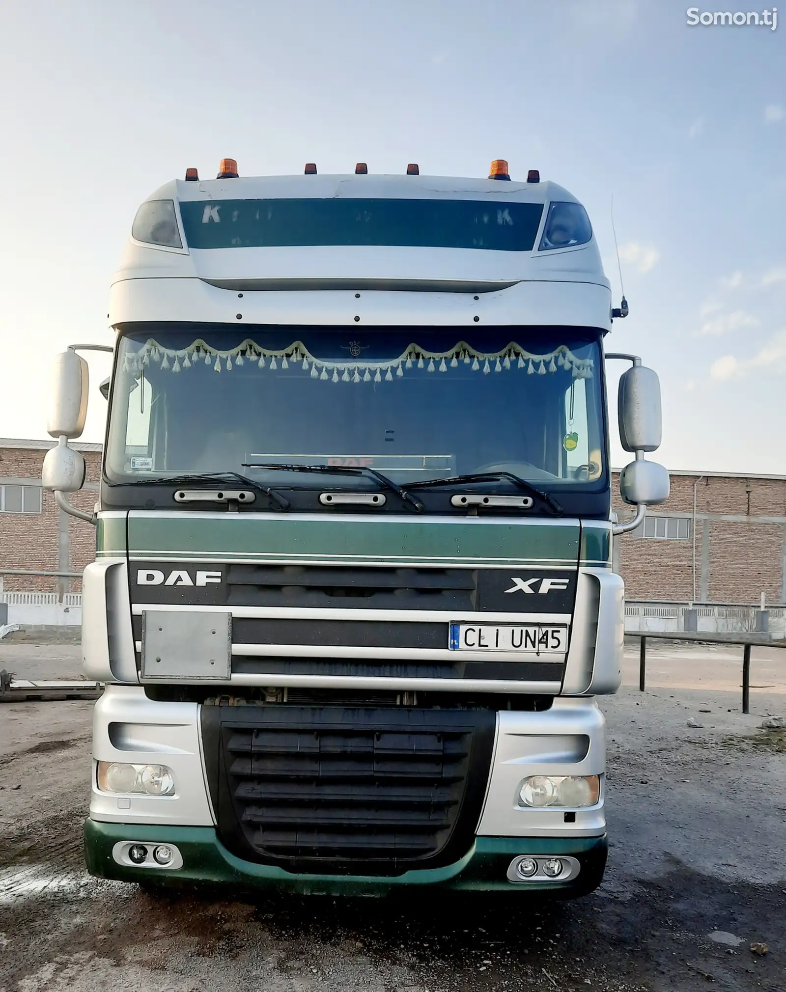 Седельный тягач DAF XF 105 460, 2008-1