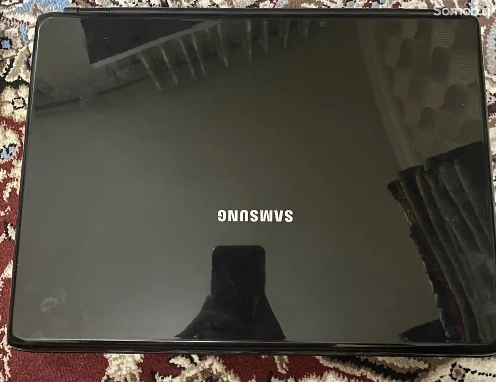 Ноутбук Samsung-1