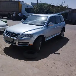 Volkswagen Touareg, 2005