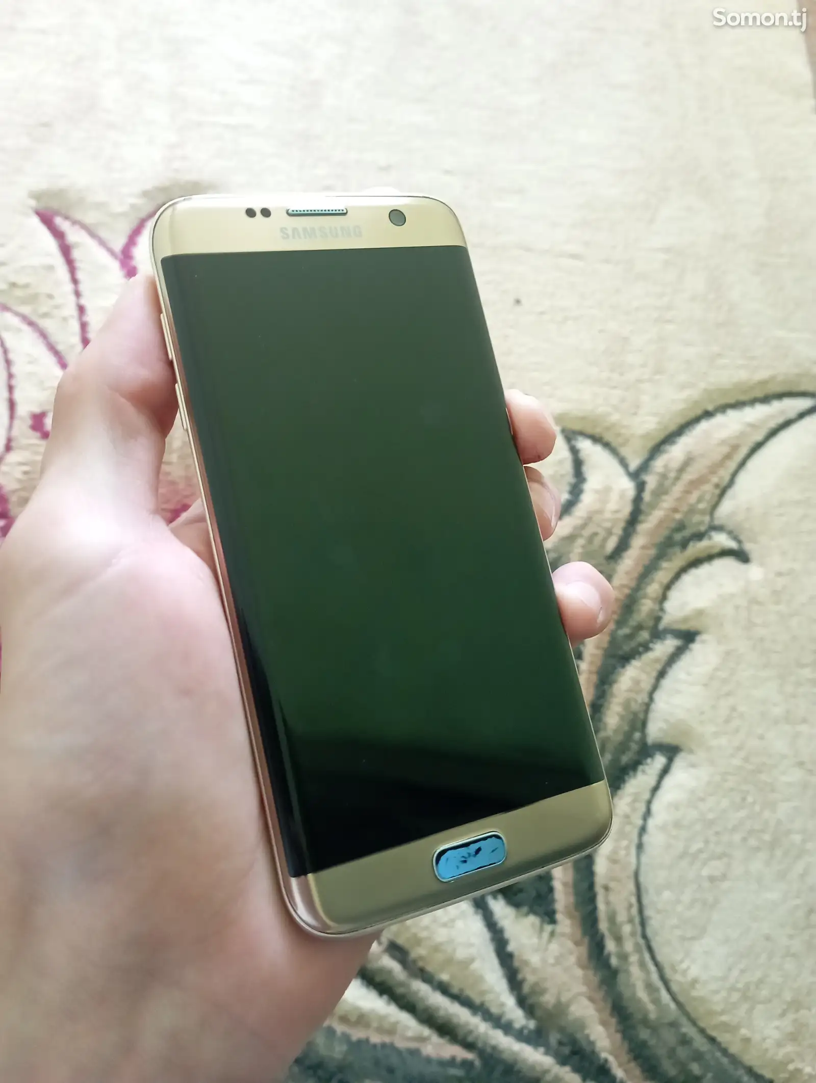 Samsung Galaxy S7 Edge-1