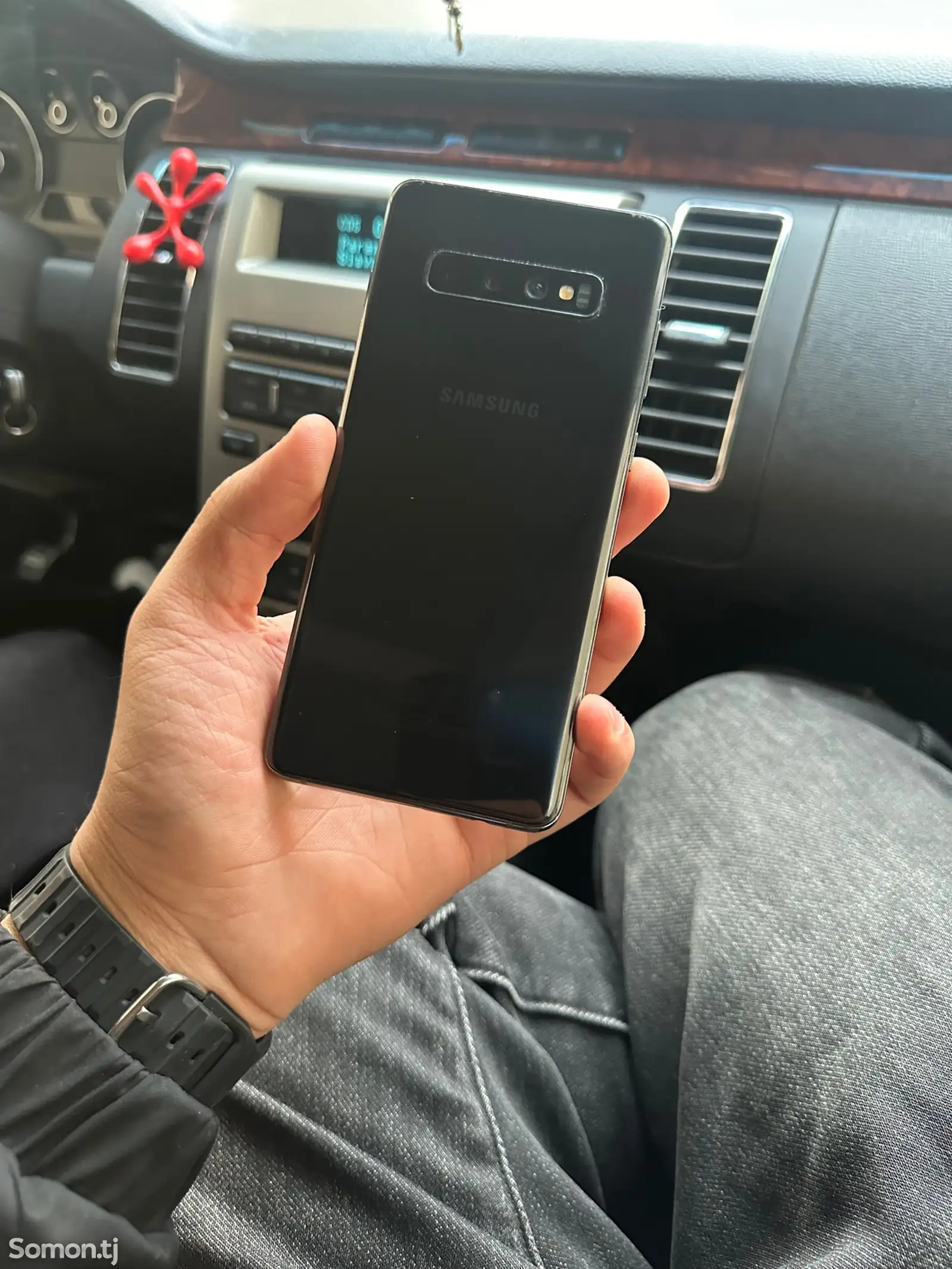 Samsung Galaxy s10 Plus-1