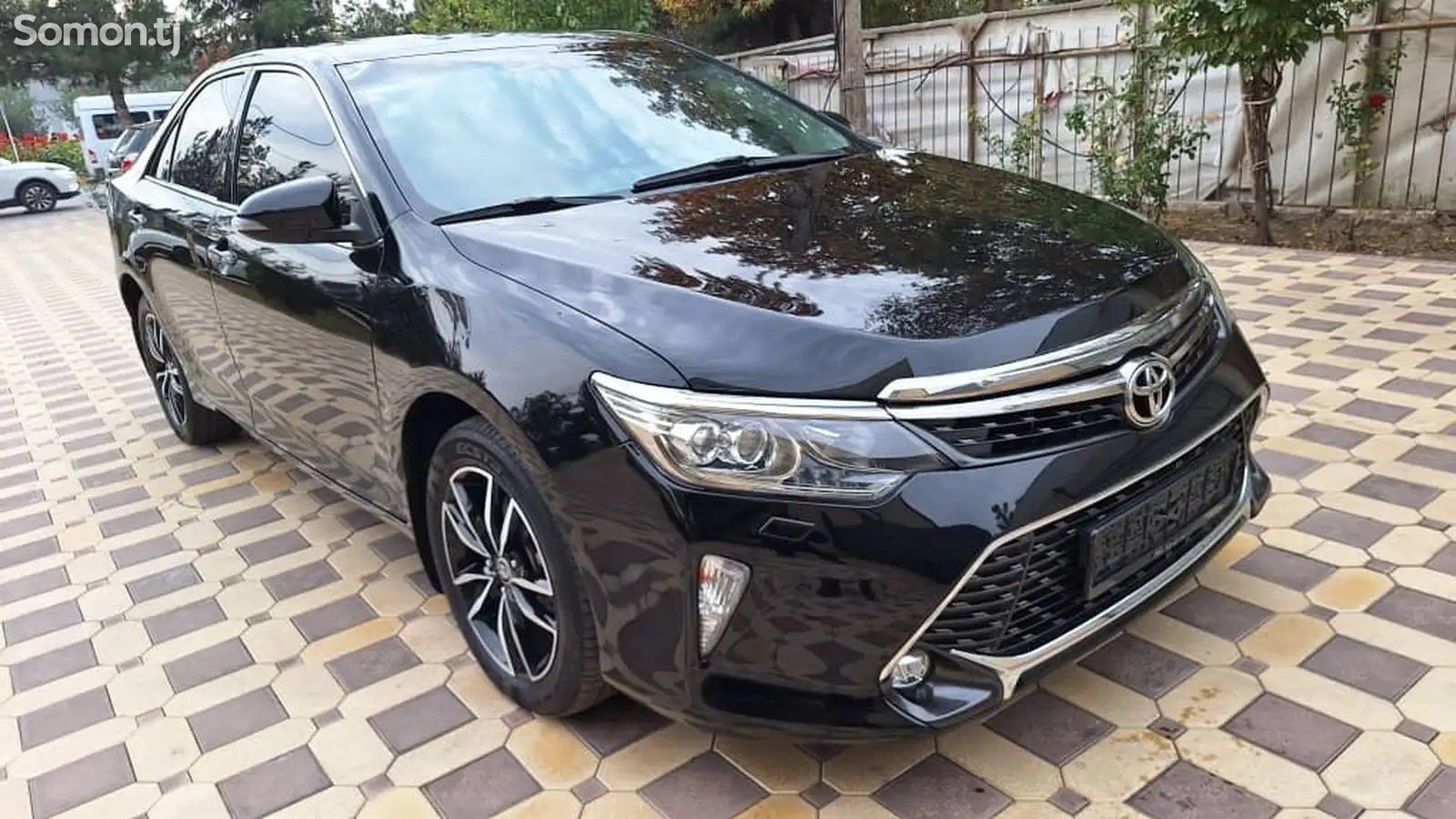 Toyota Camry, 2017-1