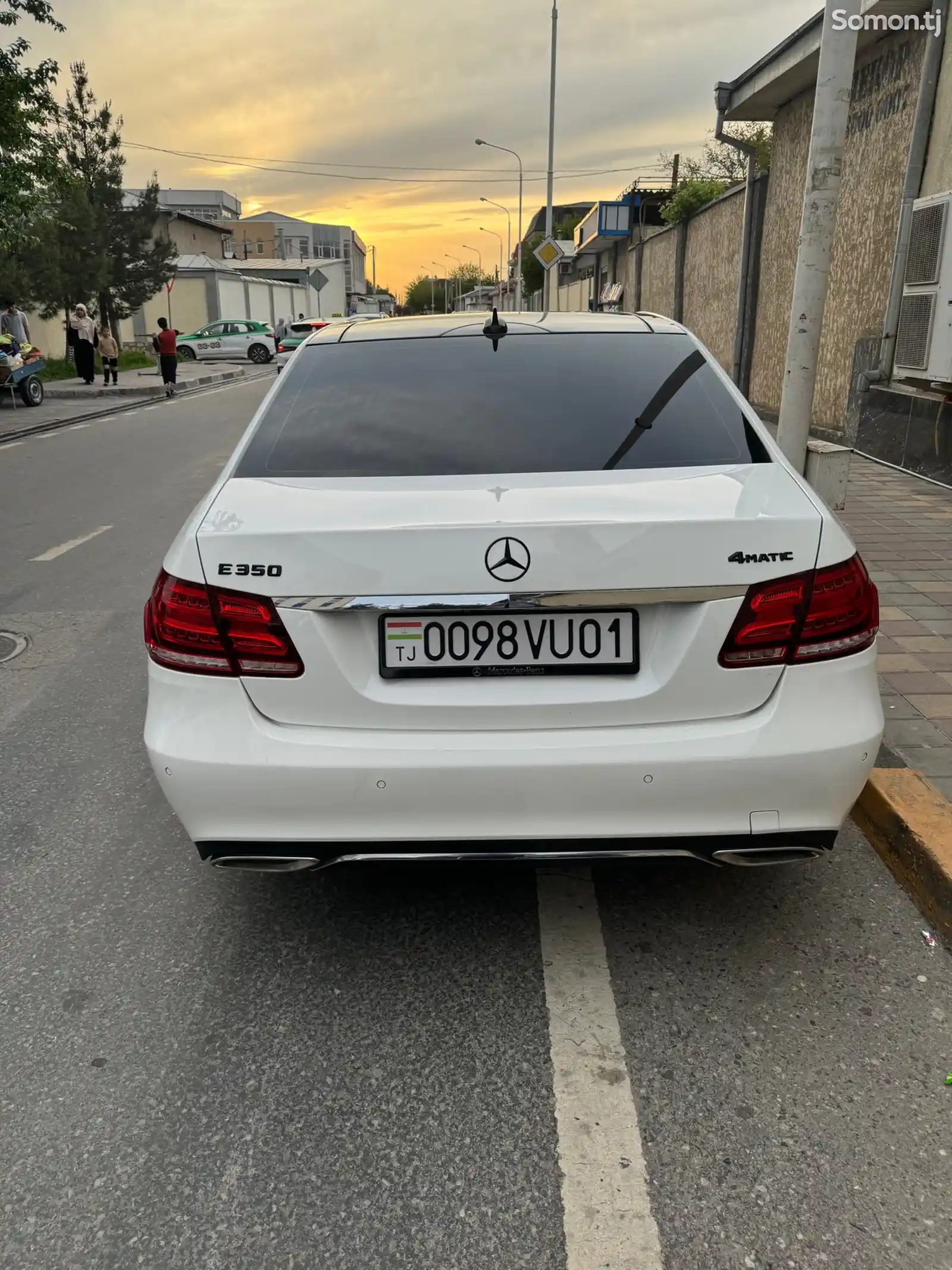 Mercedes-Benz E class, 2015-12