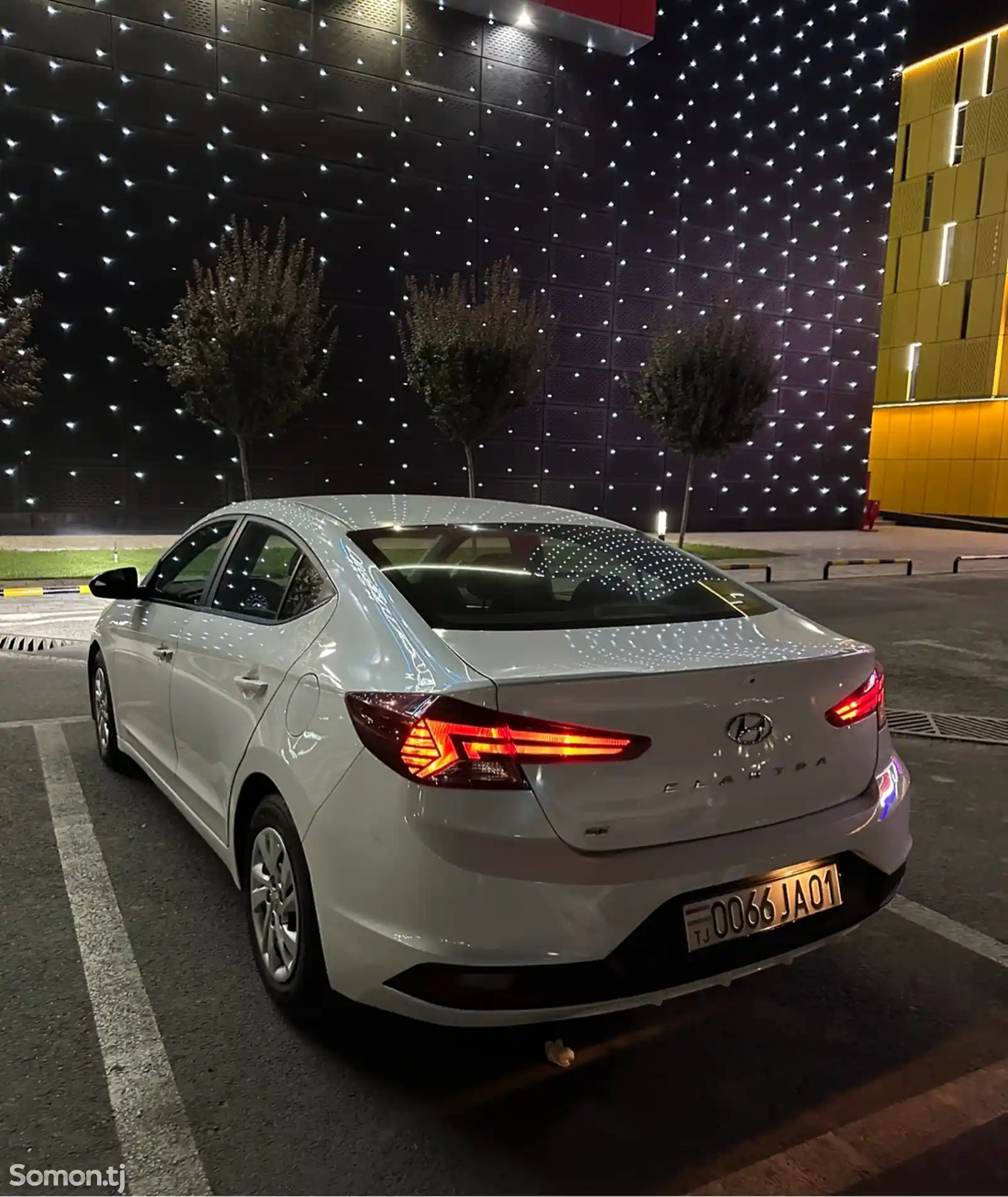 Hyundai Elantra, 2019-11