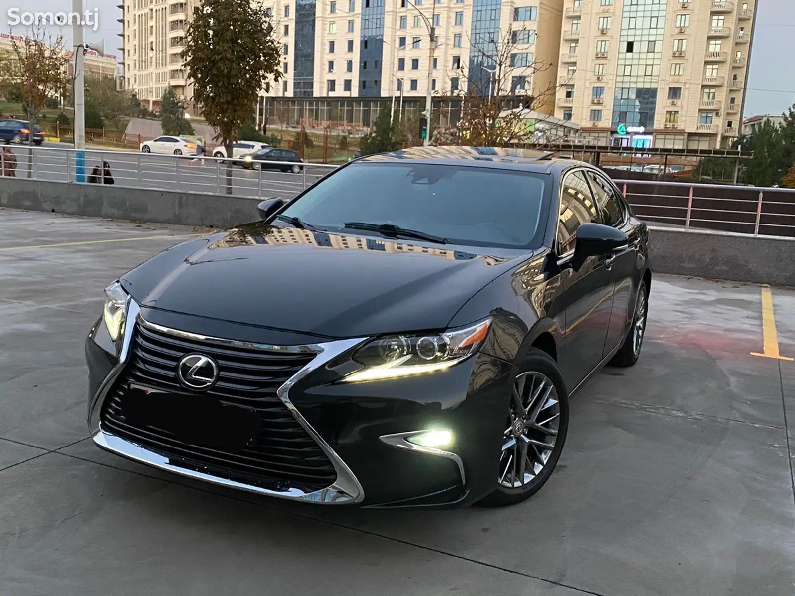 Lexus ES series, 2017-1