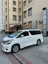 Toyota Vellfire, 2014-3