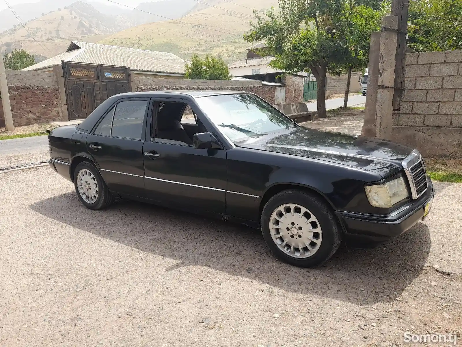 Mercedes-Benz W124, 1990-3