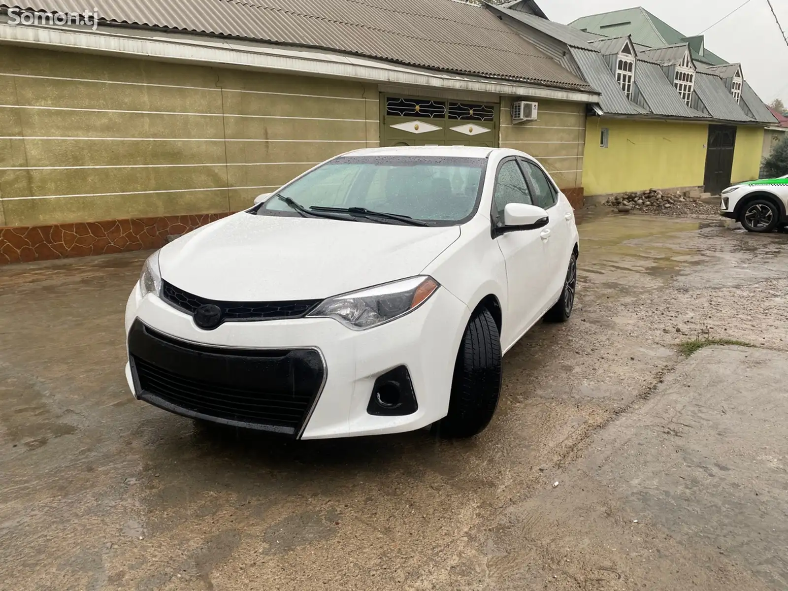 Toyota Corolla, 2015-1