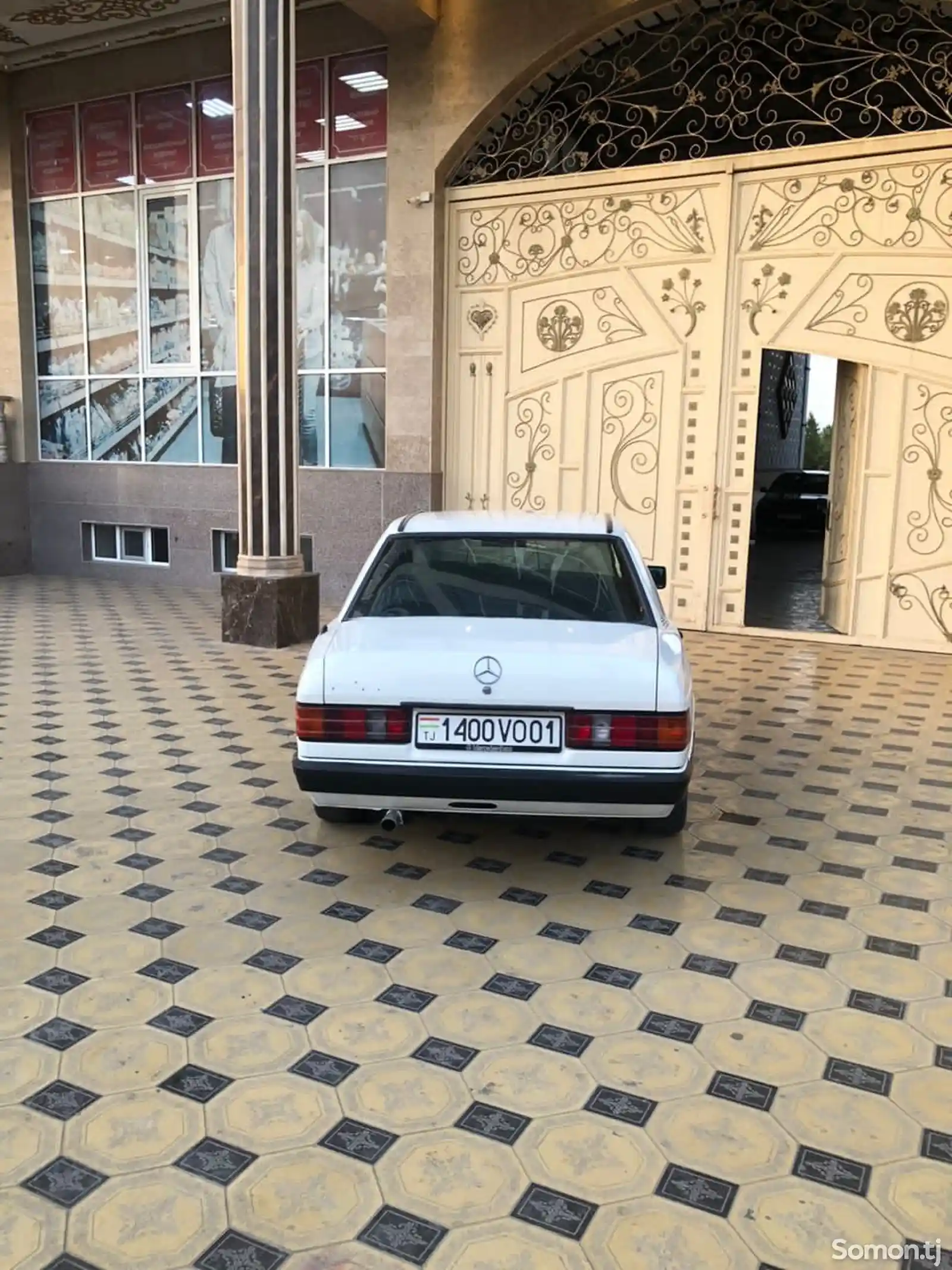 Mercedes-Benz W201, 1988-5