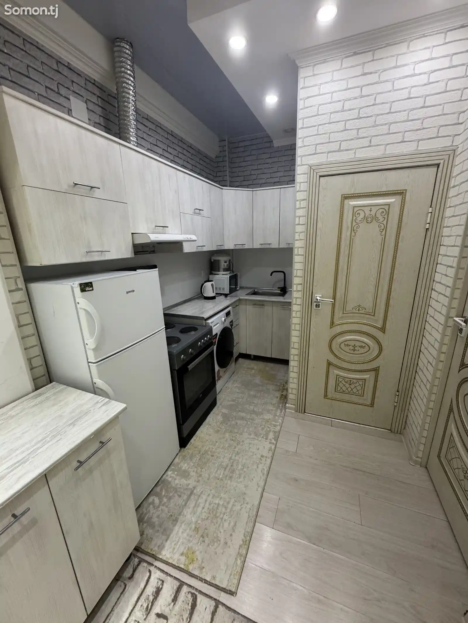 2-комн. квартира, 11 этаж, 50м², М. Курбонов-2