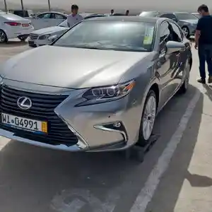 Lexus ES series, 2017