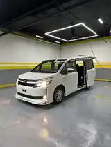 Toyota Voxy, 2014-5