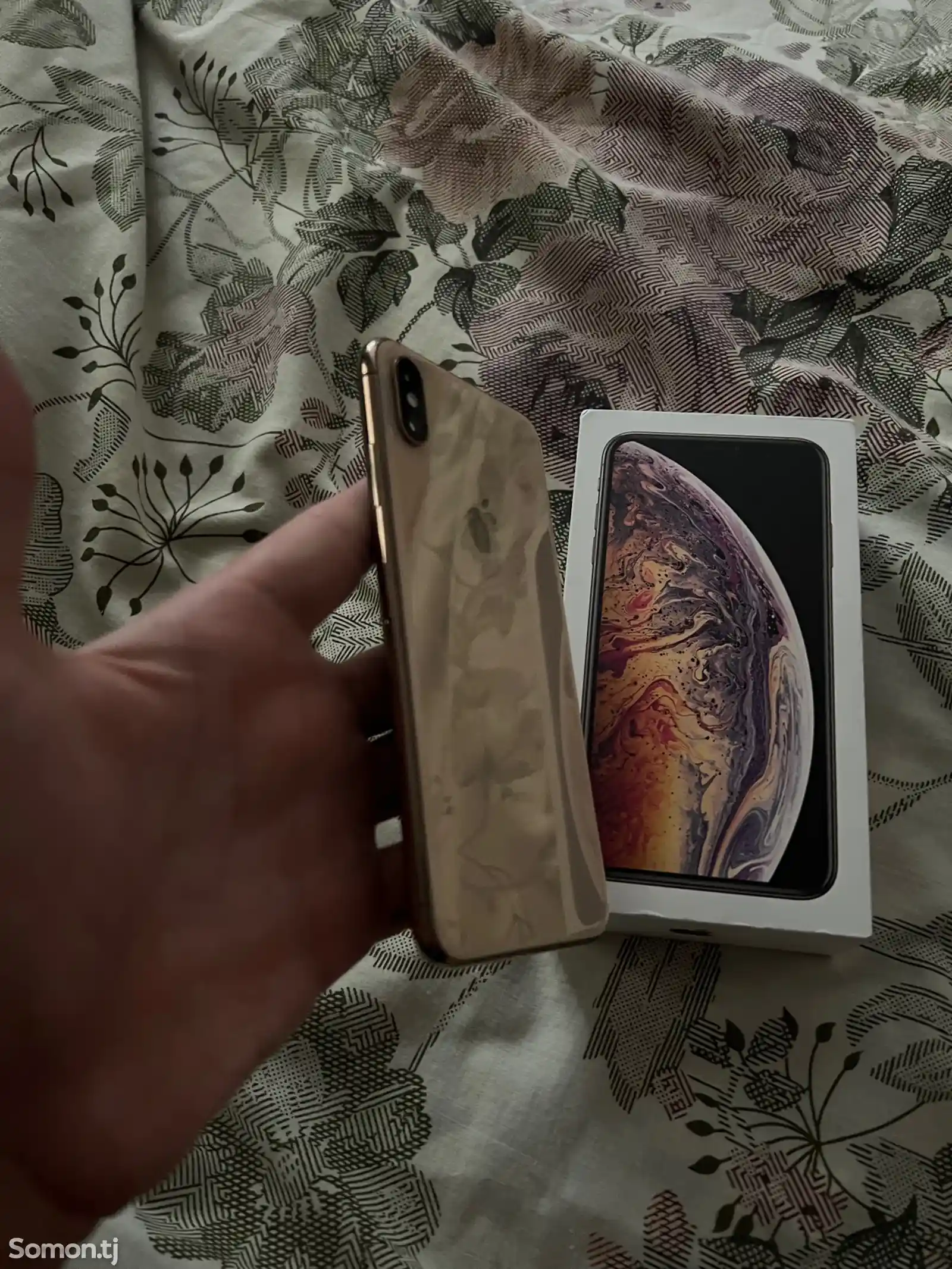 Apple iPhone Xs Max, 64 gb, Gold-3