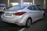 Hyundai Elantra, 2015-4