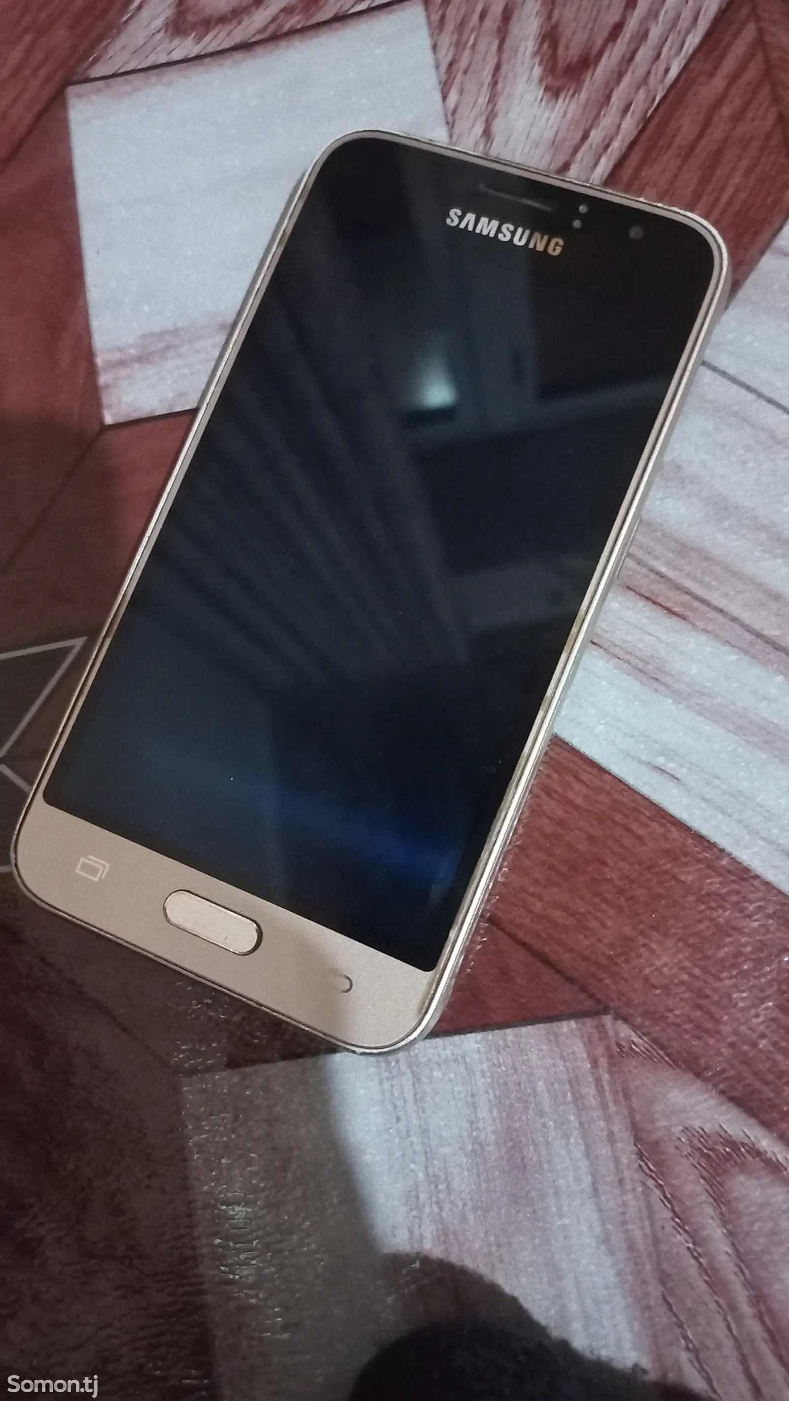 Samsung Galaxy J1-1