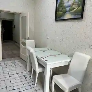 2-комн. квартира, 6 этаж, 103м², И. Сомони