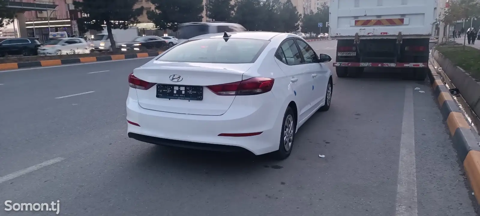 Hyundai Elantra, 2017-1