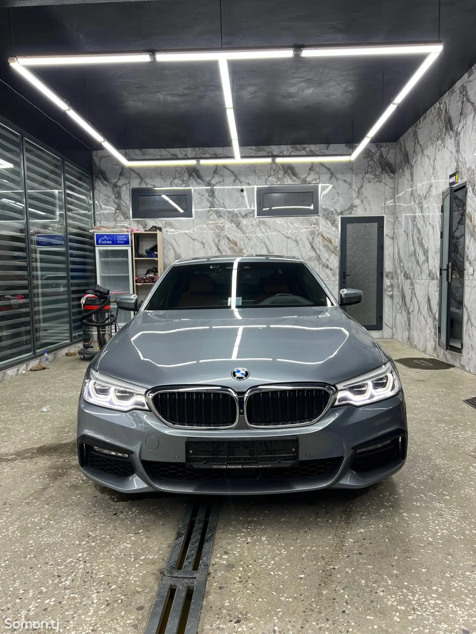 BMW 5 series, 2018-1