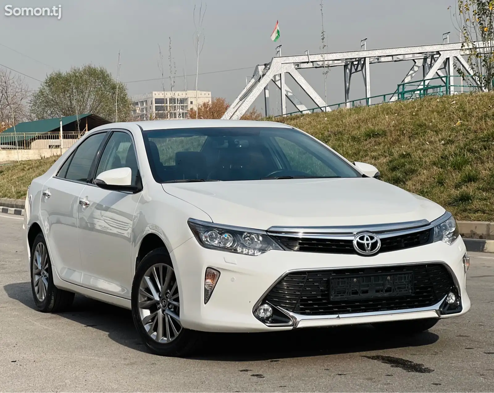 Toyota Camry, 2017-1