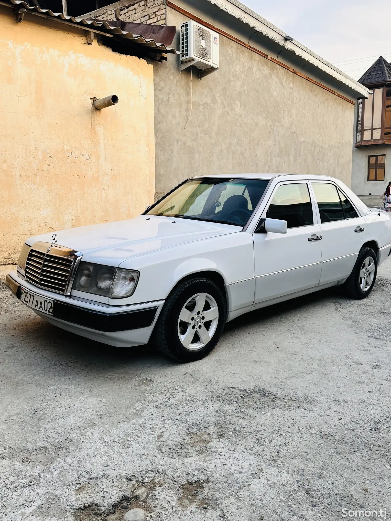 Mercedes-Benz W124, 1993-1