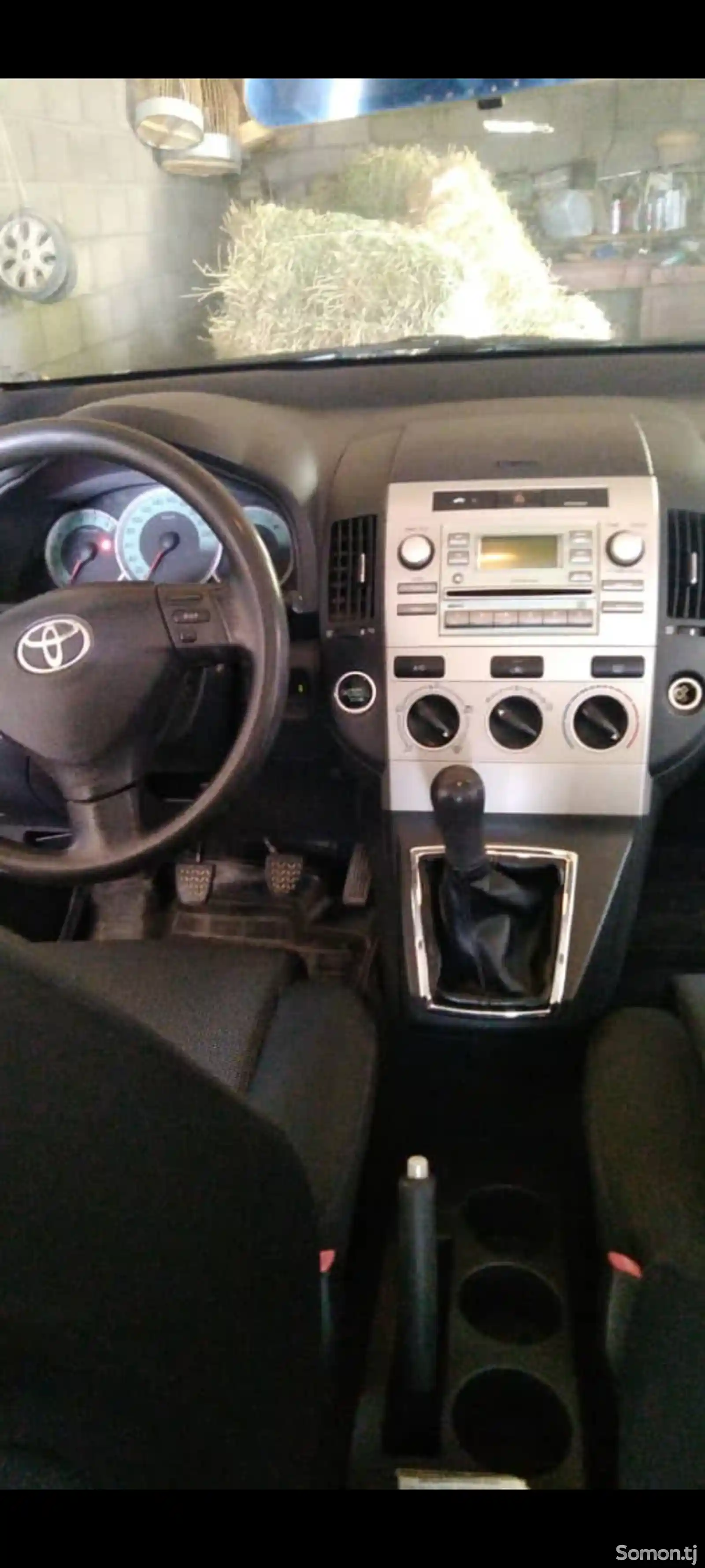 Toyota Corolla Verso, 2004-3