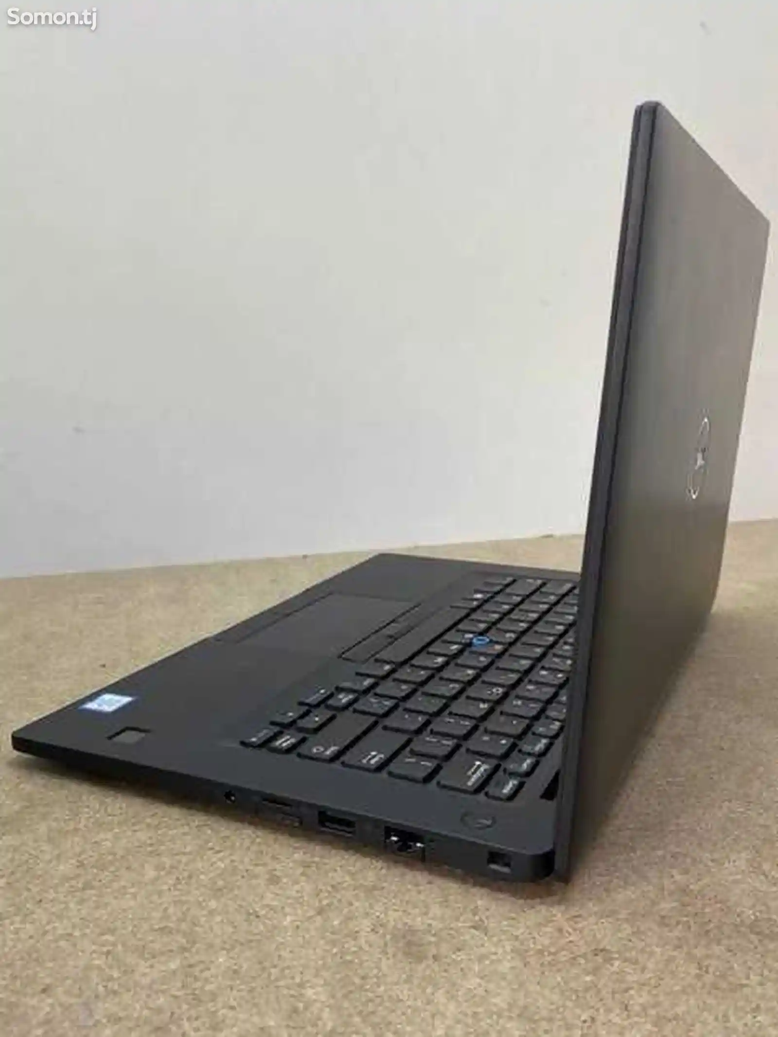 Игровой ноутбук Dell Latitude 7490-3