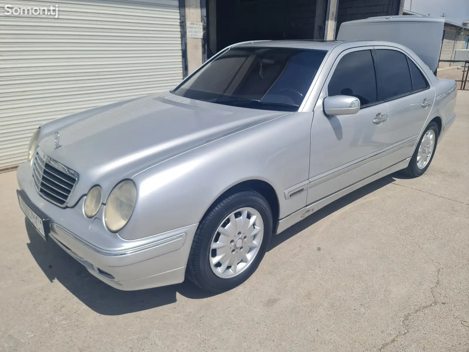 Mercedes-Benz E class, 2001-1