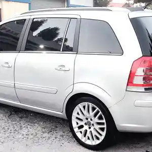 Opel Zafira, 2006